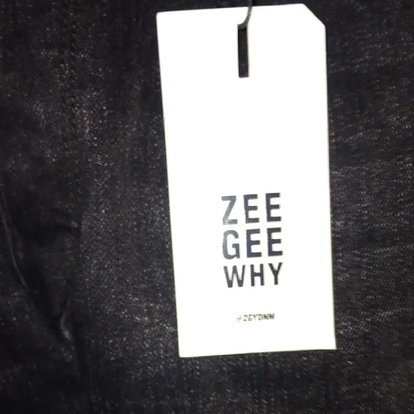 Women's Dark Gray Straight Leg Jeans - Picture 4 of 4